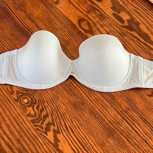 VGUC Carolina Blue Calvin Klein Strapless Bra 34C